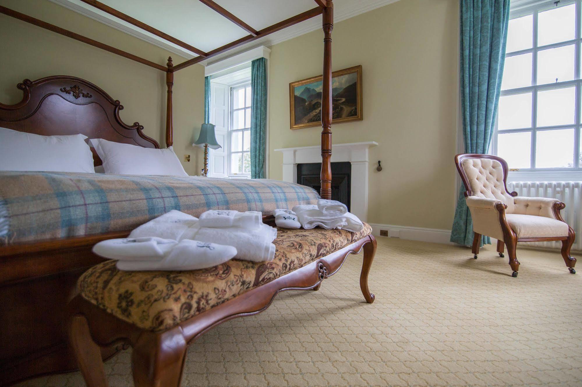 Islay House Hotel Bridgend  Bagian luar foto
